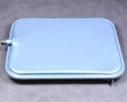 Tágulási tartály 6L