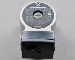 Szivattyú (csak motor!) UPS 15-60